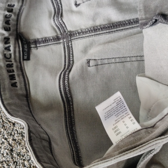 American Eagle distressed skinny jeans - Picture 3 of 3